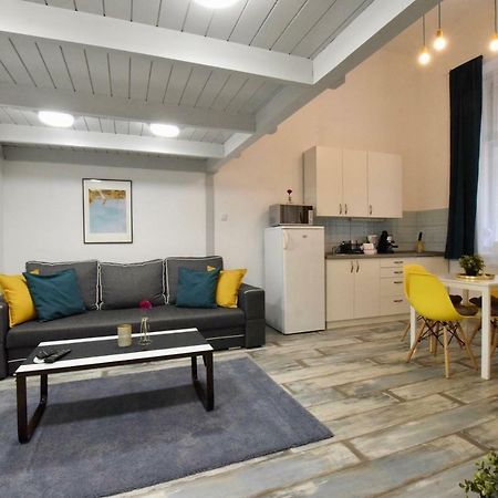 Standard Apartment By Hi5 - Akacfa 59 Budapest Exteriör bild
